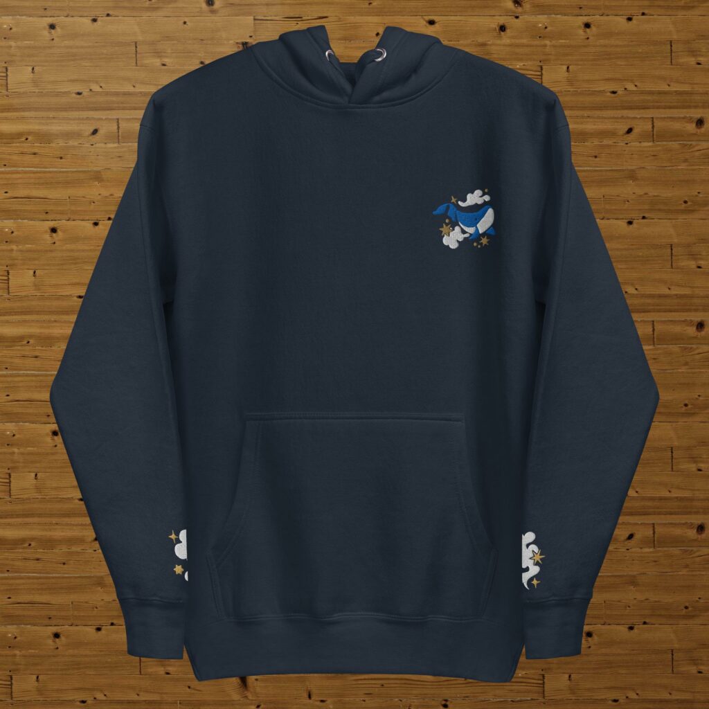 Germaine la Baleine - Pull à capuche brodé poitrine et manches -